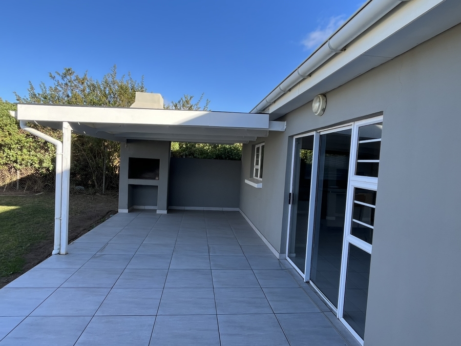 3 Bedroom Property for Sale in Kidds Beach Eastern Cape